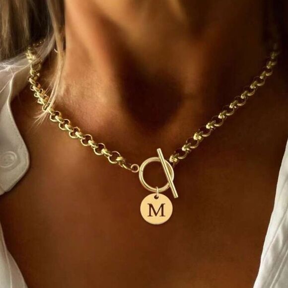 Gold Initial M Pendant Necklace A1372 - Picture 1 of 4
